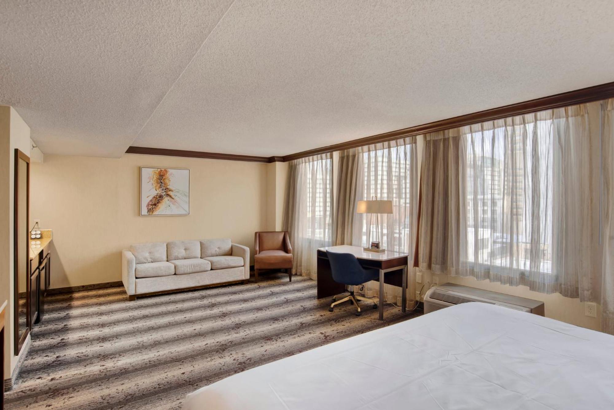 Crowne Plaza Hotel Harrisburg-Hershey By Ihg Экстерьер фото