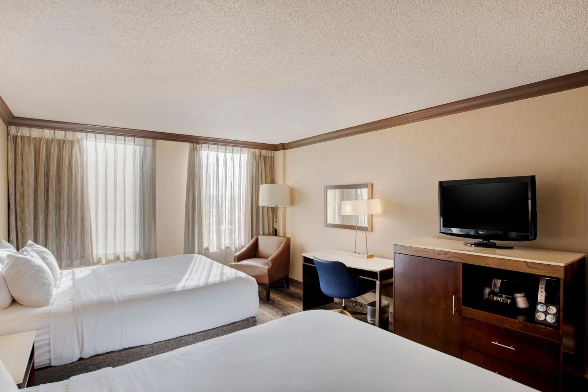 Crowne Plaza Hotel Harrisburg-Hershey By Ihg Экстерьер фото