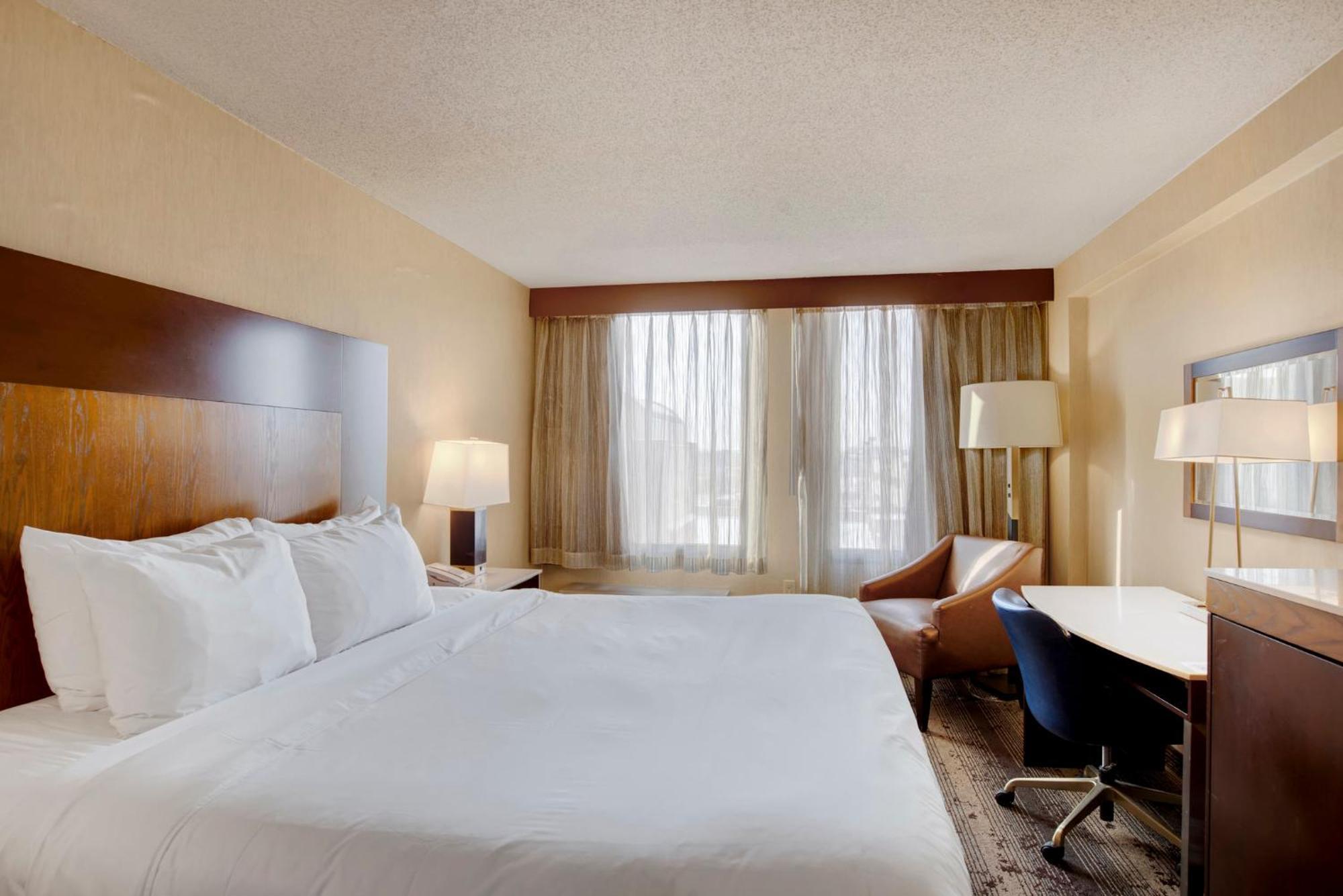 Crowne Plaza Hotel Harrisburg-Hershey By Ihg Экстерьер фото