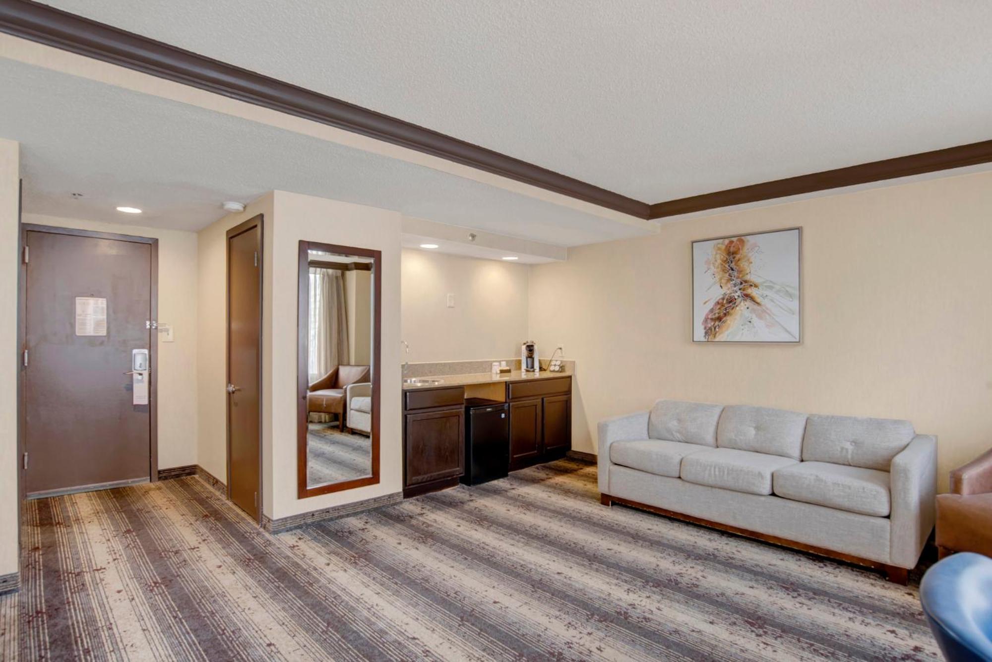 Crowne Plaza Hotel Harrisburg-Hershey By Ihg Экстерьер фото